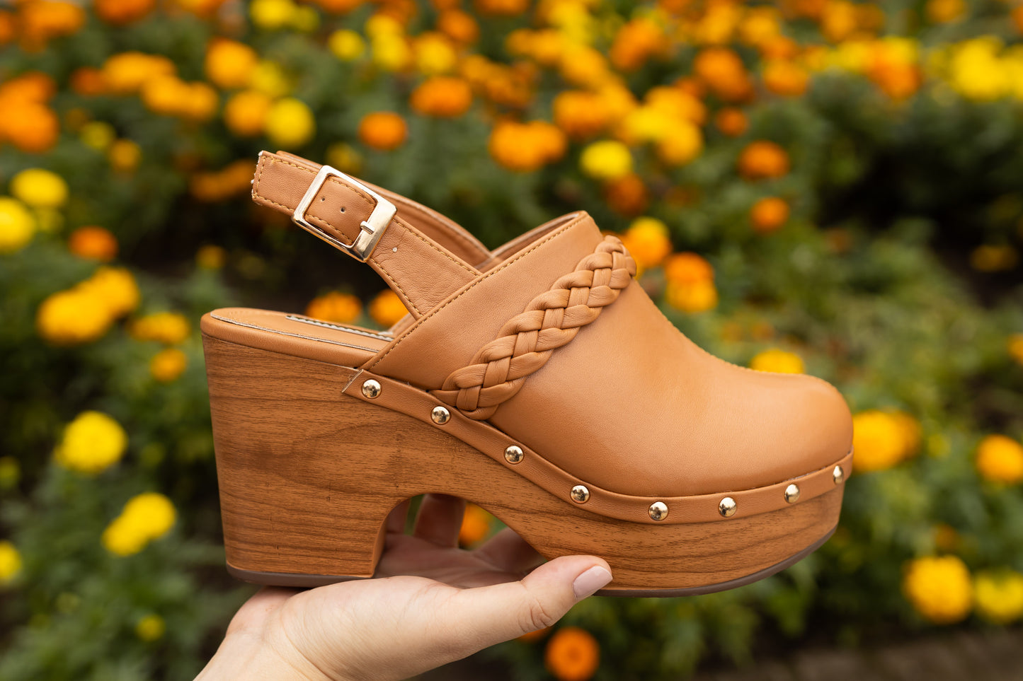 Zapato Cleo Tan Talla 39