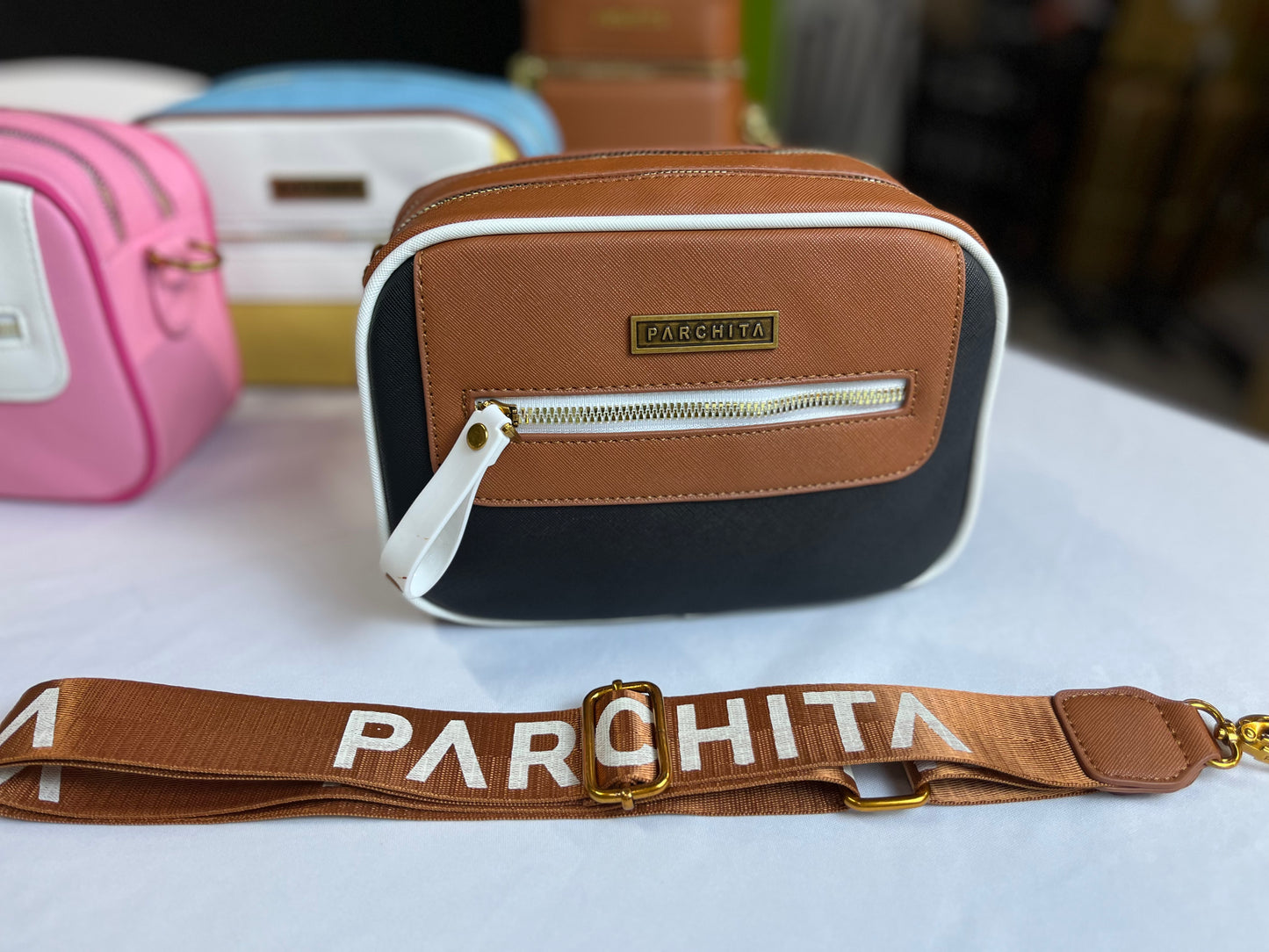 BOLSO DE DAMA PARCHITA